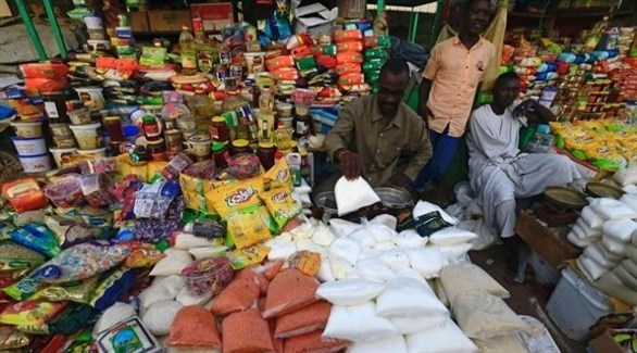 تجار سودانيون في سوق شعبية (أرشيف)