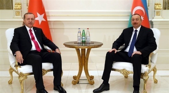 الرئيسان الأذري إلهام علييف والتركي رجب طيب أردوغان (أرشيف)