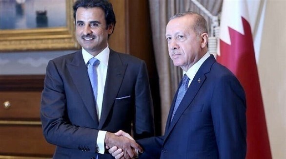 الرئيس التركي رجب طيب أردوغان وأمير قطر الشيخ تميم بن حمد (أرشيف)