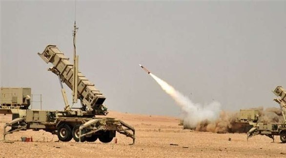 انطلاق صاروخ للتحالف العربي في اليمن نحو هدفه (أرشيف)