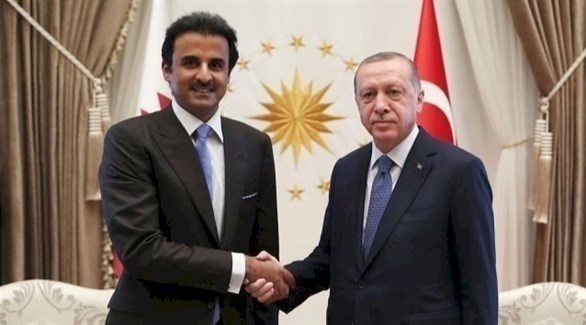 الرئيس التركي أردوغان وأمير قطر الشيخ تميم بن حمد (أرشيف)