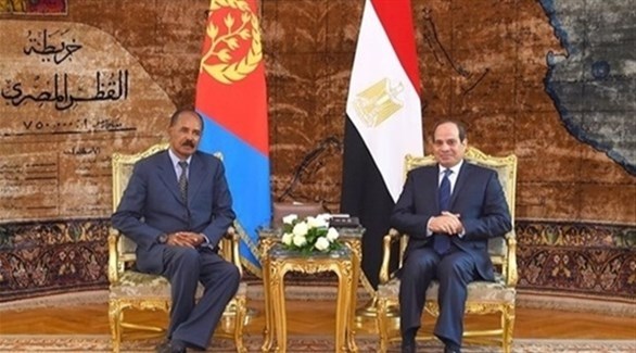 الرئيس المصري عبدالفتاح السيسي ونظيره الإريتري أسياس أفورقي (أرشيف)