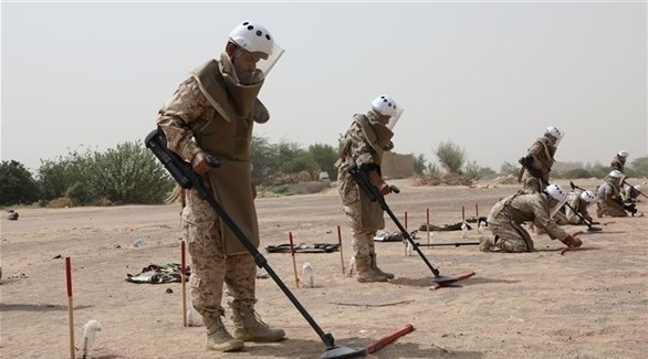 خبراء إزالة ألغام من مركز الملك سلمان للإغاثة في اليمن (أرشيف)