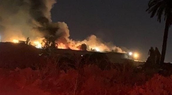تصاعد النيران في مطار مصراتة الليبية (تويتر)