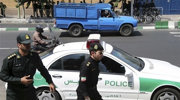 شرطيان إيرانيان (أرشيف)