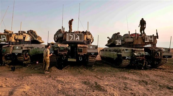 دبابات وجنود إسرائيليون قرب الحدود مع لبنان (أرشيف)