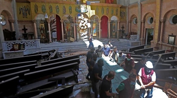 دمار داخل كنيسة في بيروت (أرشيف)