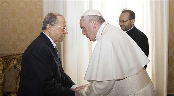 البابا فرنسيس والرئيس اللبناني ميشال عون (أرشيف)