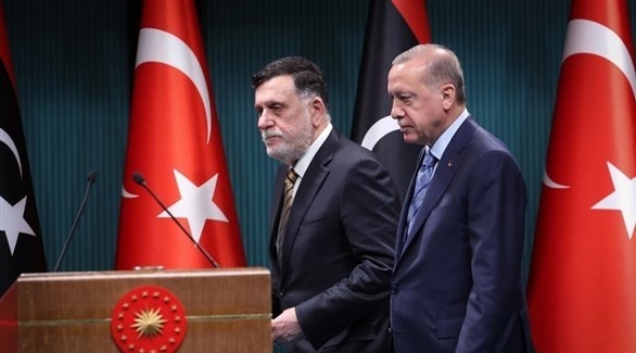 أردوغان والسراج قبل بدء مؤتمر صحفي مشترك (أرشيف)