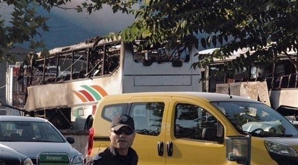 حافلة السياح بعد تفجيرها في بلغاريا (أرشيف)
