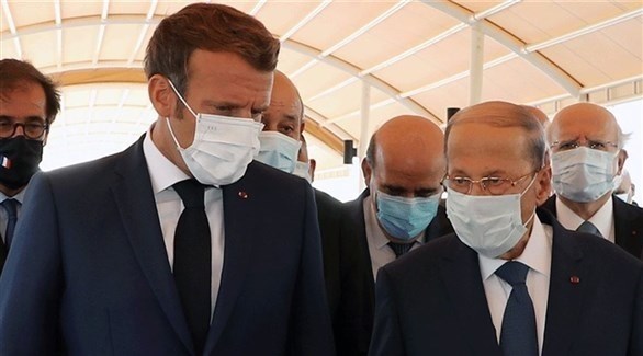 الرئيسان الفرنسي إيمانويل ماكرون واللبناني ميشال عون (أرشيف)