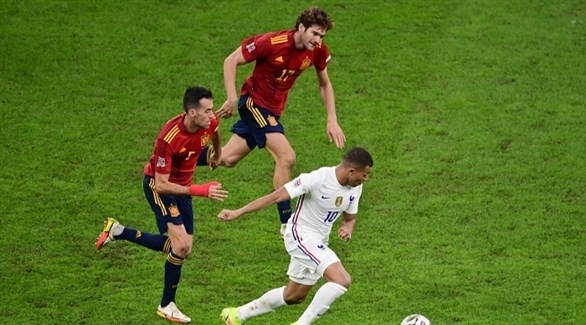 مباراة إسبانيا وفرنسا (رويترز)