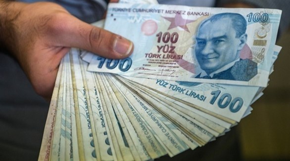 أوراق نقدية من فئة 100 ليرة تركية (أرشيف)