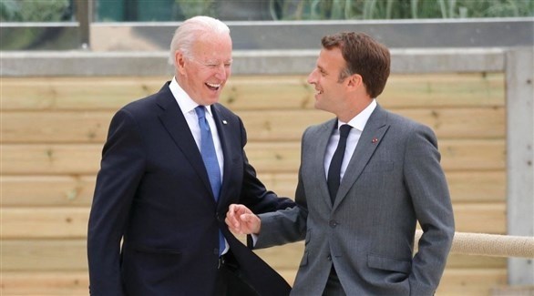 الرئيسان الفرنسي إيمانويل ماكرون والأمريكي جو بايدن (أرشيف)