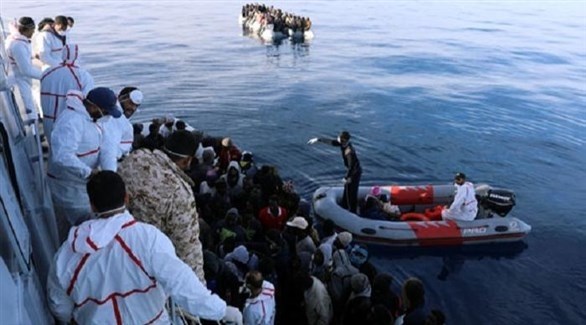 خفر السواحل الليبي ينقذ مهاجرين (أرشيف)