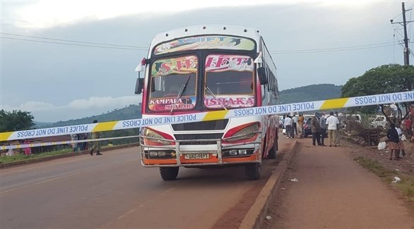 الحافلة الأوغندية المستهدفة (تويتر)