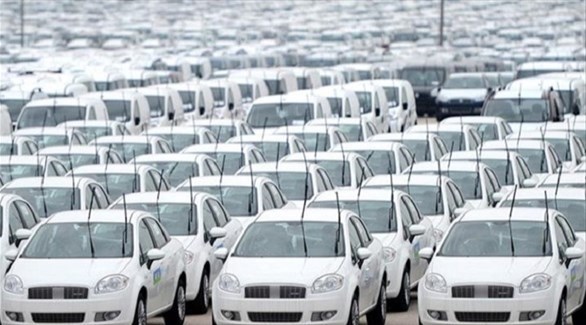 سيارات مصنعة في تركيا متوقفة في الميناء استعداداً لتصديرها (أرشيف)