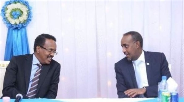  الرئيس الصومالي محمد عبد الله ورئيس الوزراء محمد حسين روبلي (أرشيف)