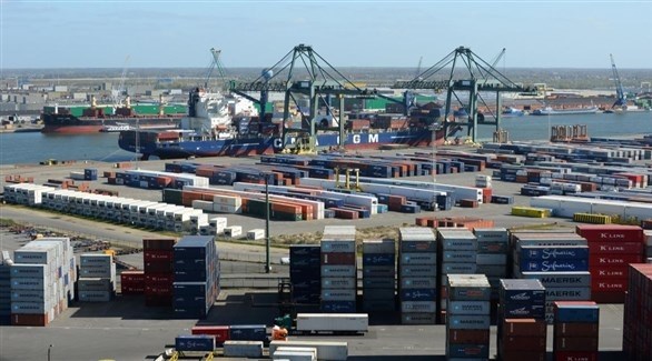 ميناء تجاري في أوروبا (غيتي)