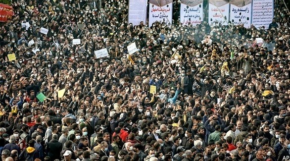 إيرانيون يتظاهرون احتجاجاً على شح المياه.(أرشيف)