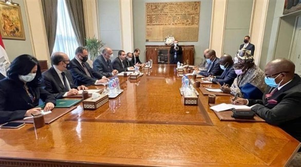 لقاء وزير الخارجية المصري سامح شكري بالوفد الكونغولي (تويتر)