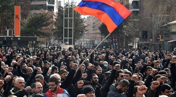 متظاهرون في أرمينيا ضد رئيس الوزراء (أرشيف)