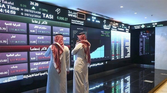 متداولون في سوق الأسهم بالسعودية (أرشيف)