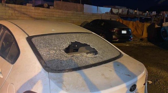 سيارة في جازان بعد تضررها بشظايا المقذوف الحوثي (واس)