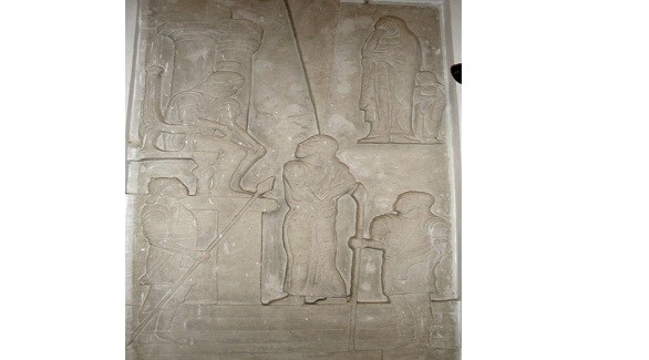 منحوتة "درب الصليب" في كنيسة الصعود الكلدانية ببغداد (أرشيف)