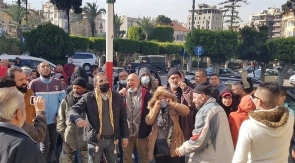 لبنانيون يتظاهرون اليوم في مدينة طرابلس (تويتر)