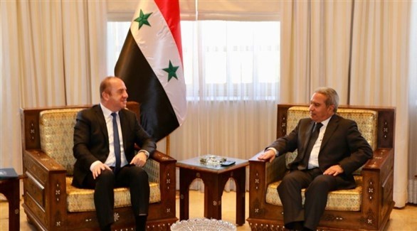 وزير الشؤون الإجتماعية والسياحة اللبناني رمزي المشرفية خلال زيارة سابقة لسوريا (أرشيف)