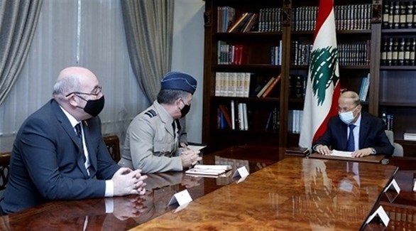  الرئيس اللبناني العماد ميشال عون والجنرال مارتن سامبسون (تويتر)