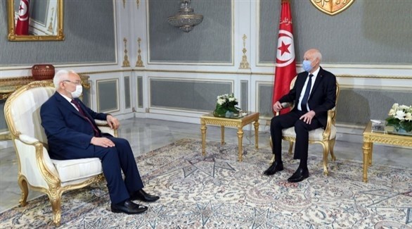 الرئيس التونسي سعيد ورئيس حركة النهضة الغنوشي (أرشيف)