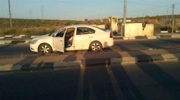 القوات الإسرائيلية تطلق النار على مركبة فلسطينية  على حاجز زعترة وتقتل شاب فلسطيني(تويتر)