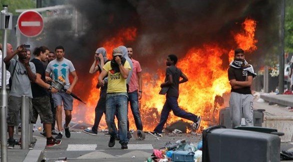 مخربون في ضاحية باربيس بالعاصمة الفرنسية باريس في مظاهرات 2014 ضد إسرائيل (أرشيف)