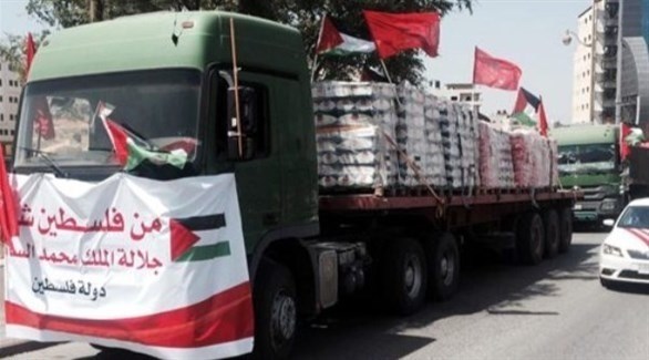 شاحنة تنقل مساعدات لفلسطين (أرشيف)