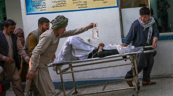 إسعاف مصاب بتفجير وقع الأسبوع الماضي في كابول (أرشيف)