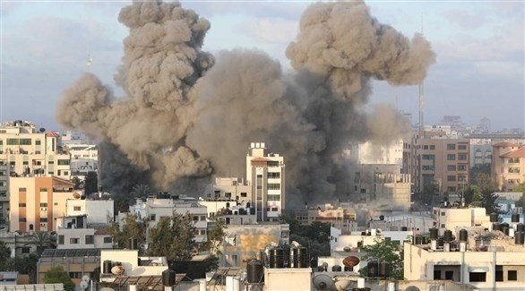تصاعد الدخان في غزة بعد غارة إسرائيلية  (أرشيف)