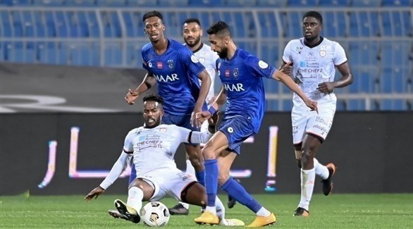 Ø§Ù„Ø¯ÙˆØ±ÙŠ Ø§Ù„Ø³Ø¹ÙˆØ¯ÙŠ Ù‚Ù…Ø© Ù†Ø§Ø±ÙŠØ© Ø¨ÙŠÙ† Ø§Ù„Ø´Ø¨Ø§Ø¨ ÙˆØ§Ù„Ù‡Ù„Ø§Ù„ Ø¹Ù„Ù‰ Ø­Ø³Ù… Ø§Ù„ØµØ¯Ø§Ø±Ø©