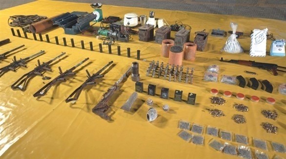 أسلحة وذخيرة مصادرة في البحرين صادرتها المنامة لدى خلية إرهابية في مناسبة سابقة (أرشيف)