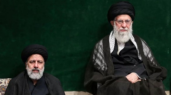 الرئيس الإيراني الجديد إبراهيم رئيسي والمرشد الأعلى الإيراني علي خامنئي (أرشيف)