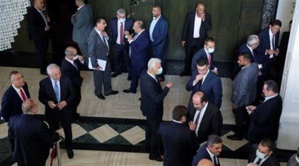 أعضاء الحكومة اللبنانية في البرلمان (أرشيف)