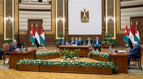 الرئيس المصري بعد الفتاح السيسي والعاهل الأردني الملك عبد الله والرئيس الفلسطيني محمود عباس (تويتر)