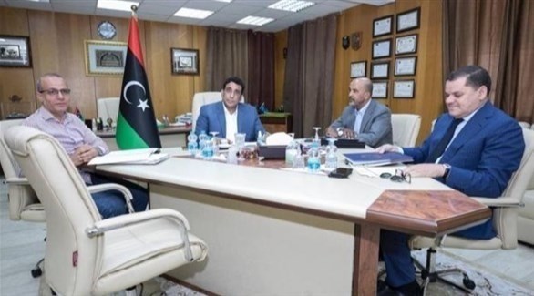 اجتماع لأعضاء المجلس الرئاسي الليبي مع رئيس الحكومة الدبيبة (أرشيف)