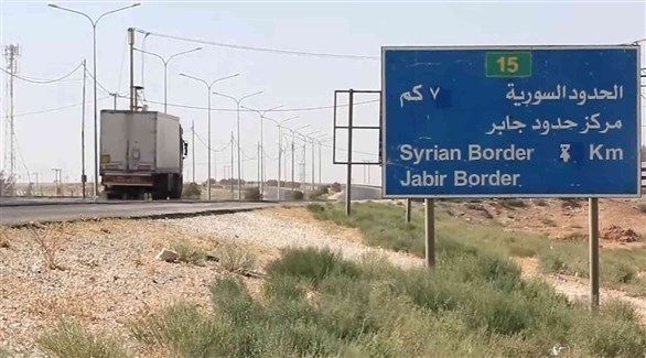 شاحنة قرب معبر جابر الأردني على الحدود مع سوريا (أرشيف)
