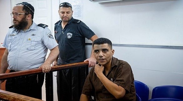 القيادي الفلسطيني السابق في شهداء الأقصى زكرياء زبيدي في محكمة إسرائيلية (أرشيف)