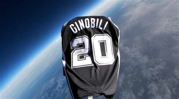 NBA يرسل قميص جينوبيلي إلى الفضاء