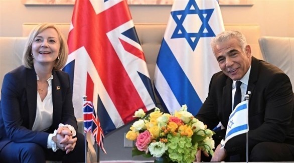 رئيسا الوزراء الإسرائيلي يائير لابيد والبريطانية ليز تراس (أرشيف)