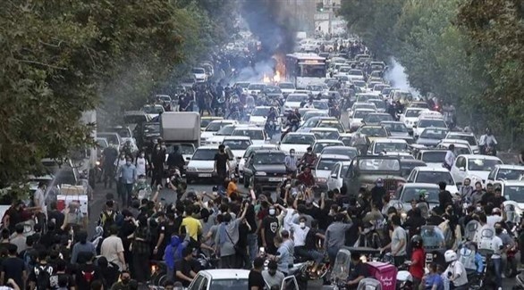 متظاهرون في إيران ضد النظام (أرشيف)