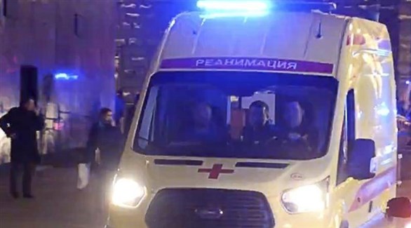 صورة متداولة لسيارة إسعاف قرب المركز التجاري الروسي (تويتر)